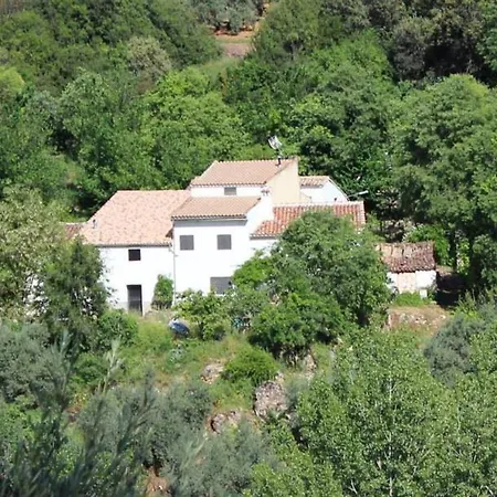 La Cabieda - Junto Al Rio Canamares - Ideal Grupos Y Familias Chilluevar