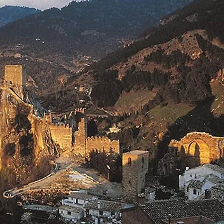 Hébergement de vacances La Cabieda - Junto Al Rio Canamares - Ideal Grupos Y Familias Chilluevar